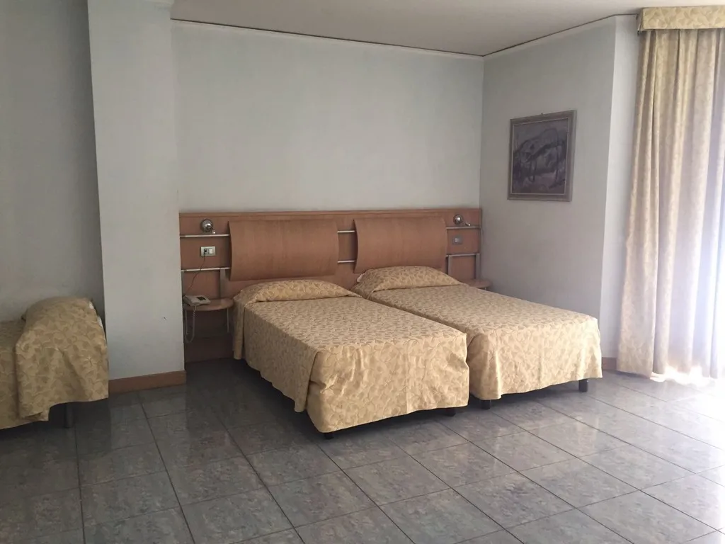 TRIPLE STANDARD Room, Marina Palace Hotel Spa & Congress Hall, Catania
