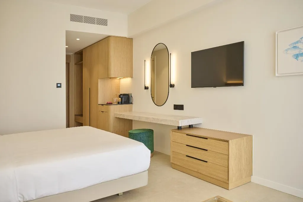 Double or Twin DELUXE POOL VIEW Room, Sunrise Emerald, Cyprus