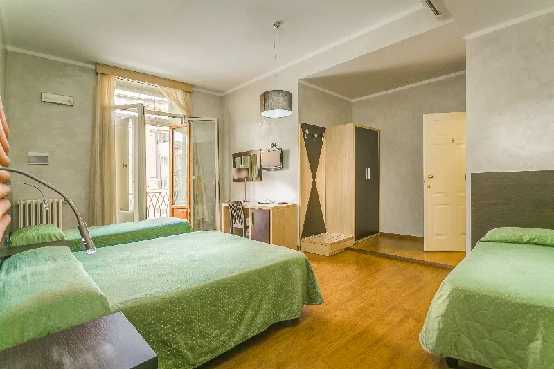 Room, Argentina, Florence