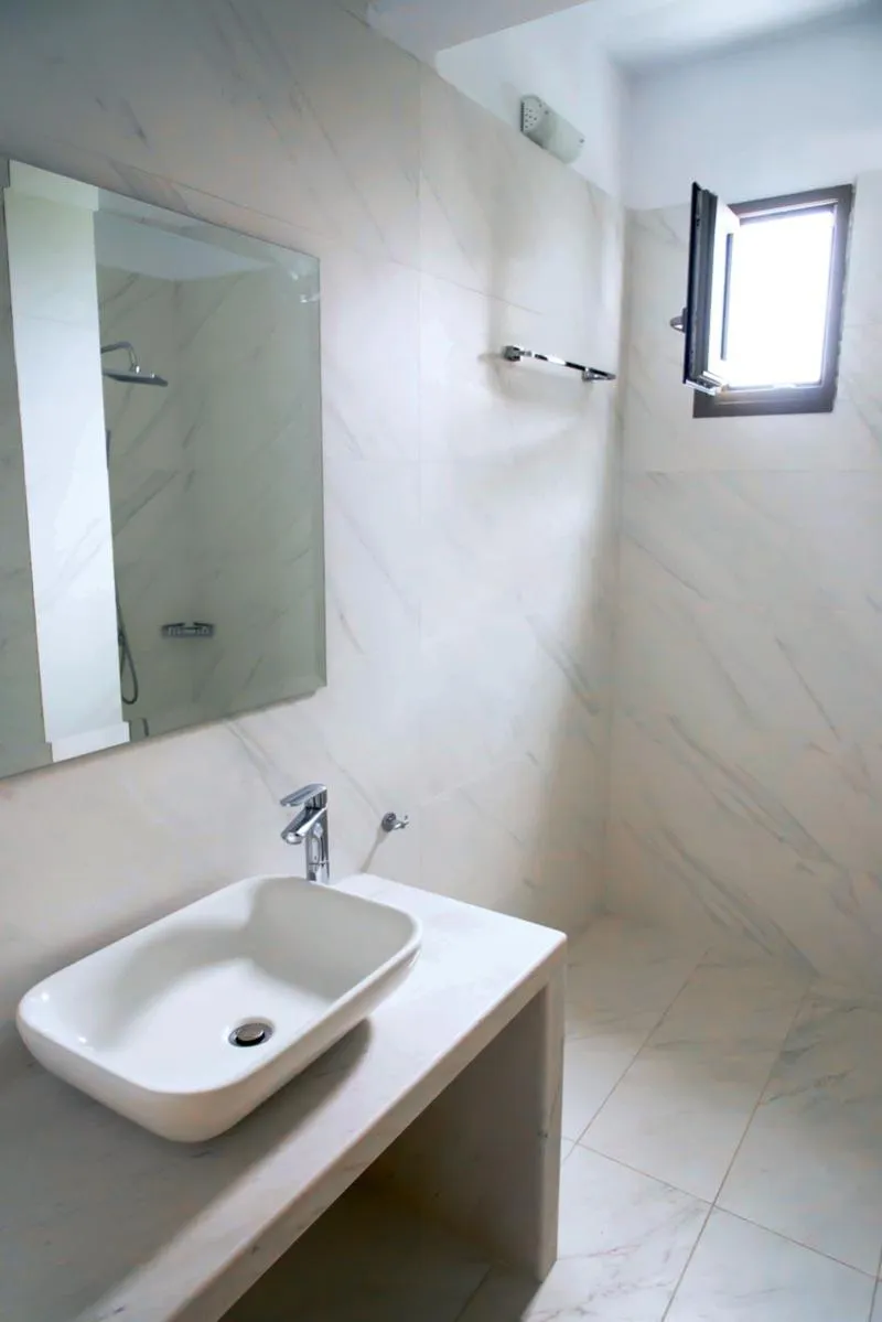 JUNIOR SUITE POOL VIEW Room, Stavros Beach Hotel Resort, Thessaloniki