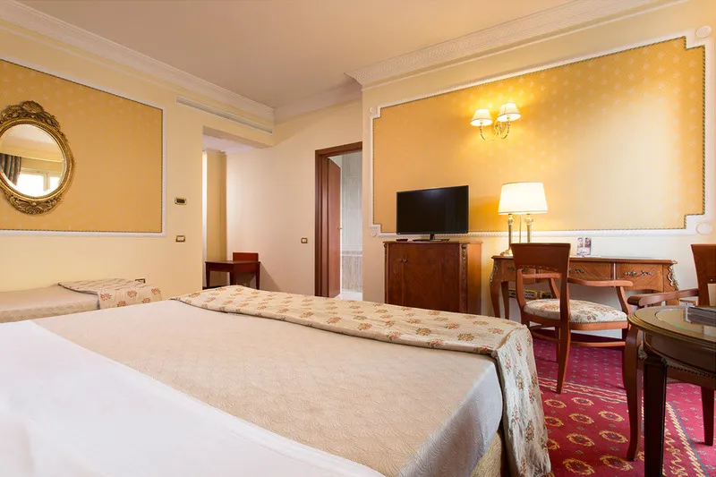 DOUBLE SINGLE USE SUPERIOR Room, Grand Hotel Vanvitelli, Naples