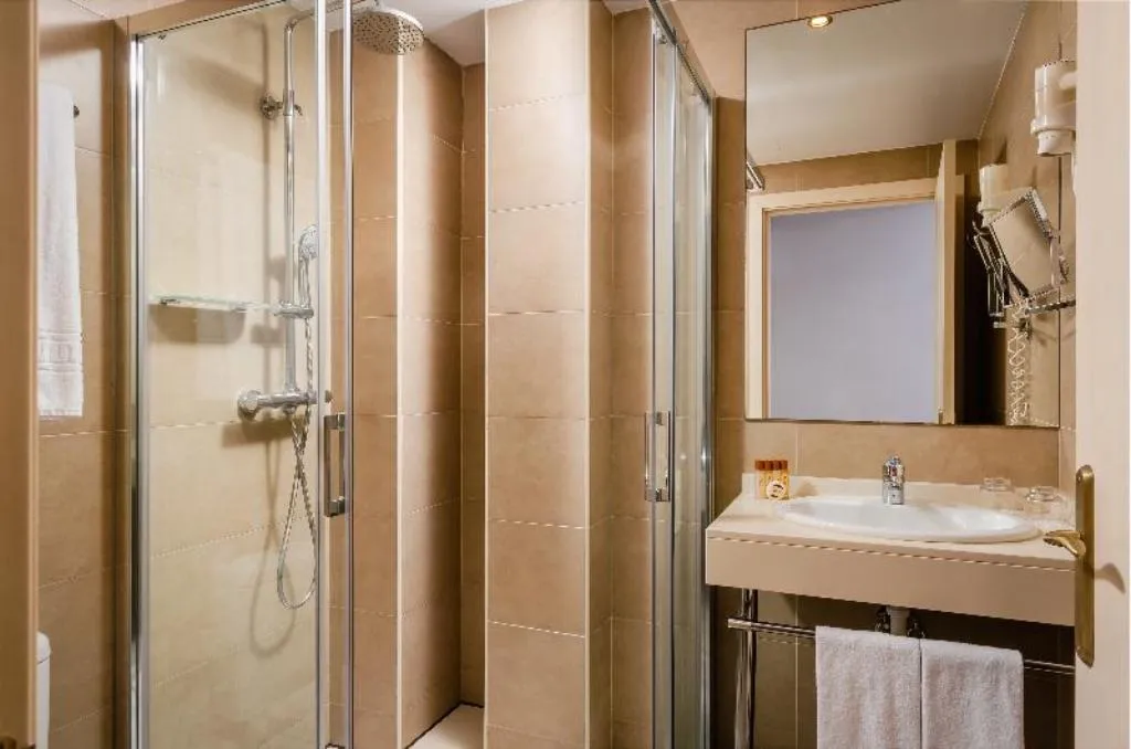 SINGLE STANDARD Room, Petit Palace Trencadis, Barcelona