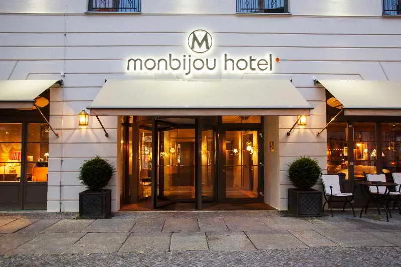Bar, monbijou hotel, Berlin