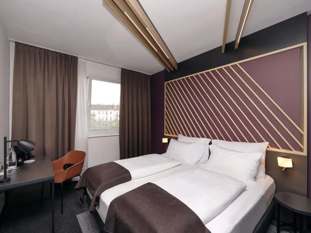 DOUBLE PREMIUM Room, B&B HOTEL Berlin City-Ost, Berlin