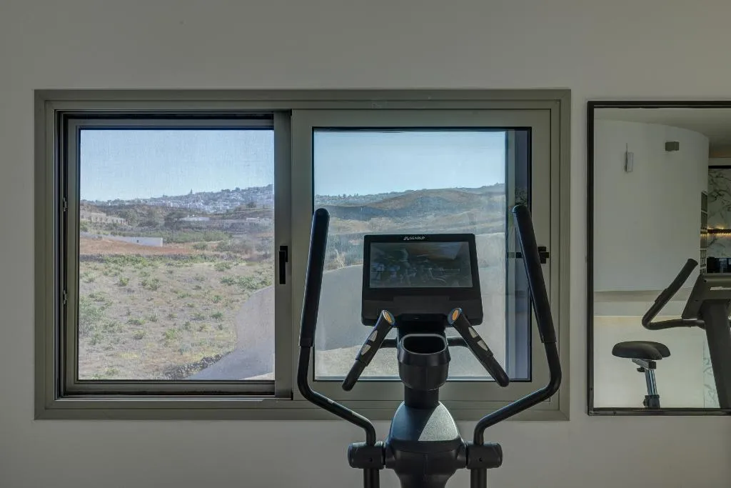 Sports and Entertainment, Desiterra Resort, Santorini