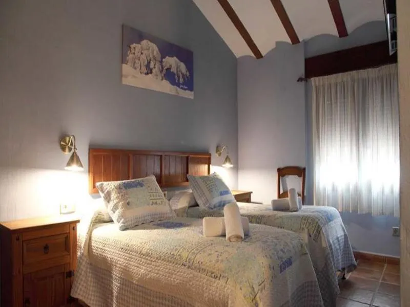 FAMILY ROOM CAPACITY 4 Room, Hotel Rural Valle Del Turrilla, Andalucia