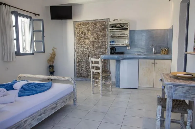 General view, Maryloujohn Villas, Santorini