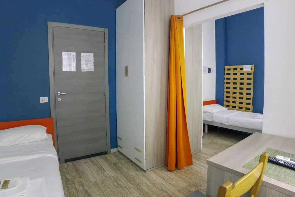 TWIN Shared external bathroom Room, Woodhouse Hotel, Milan