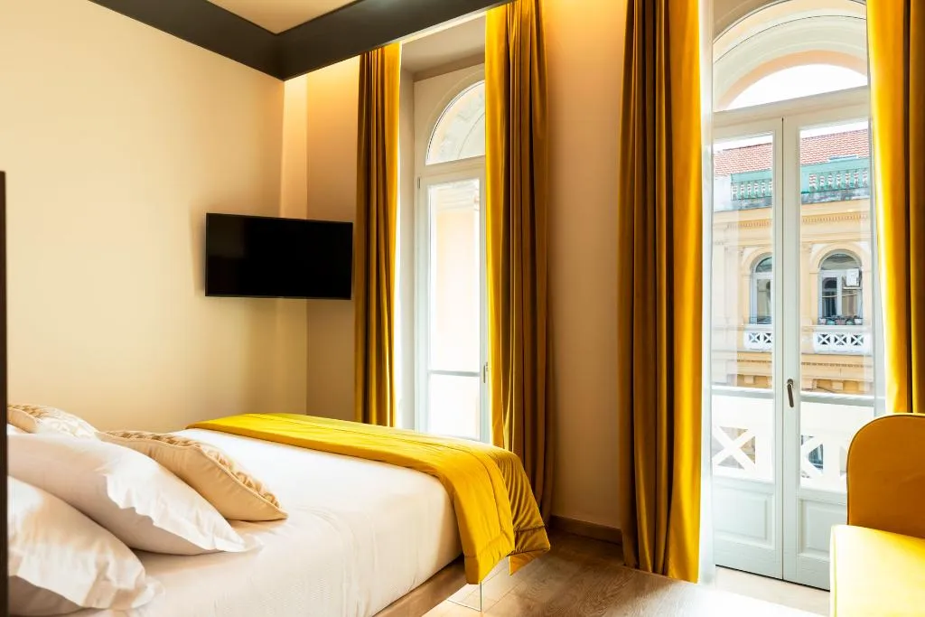 FAMILY ROOM DELUXE Room, Amadomus Luxury Suites, Naples