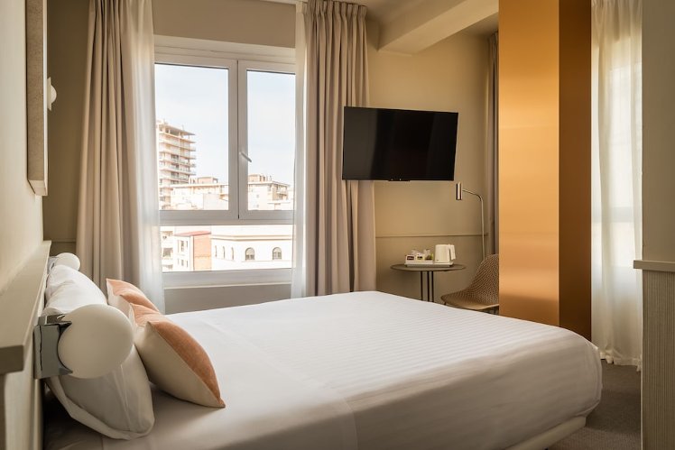 Bypillow The Bloom, Costa Brava