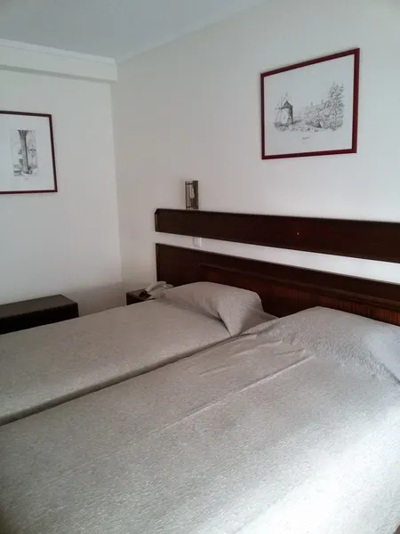 Room, Moinho de Vento, Porto