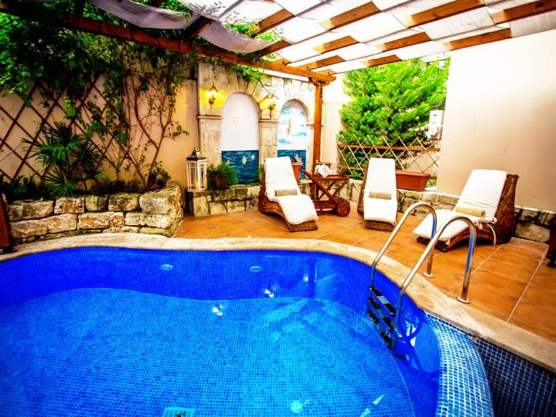SUITE DELUXE WITH PRIVATE POOL Room, Kassandra Village Resort, Halkidiki