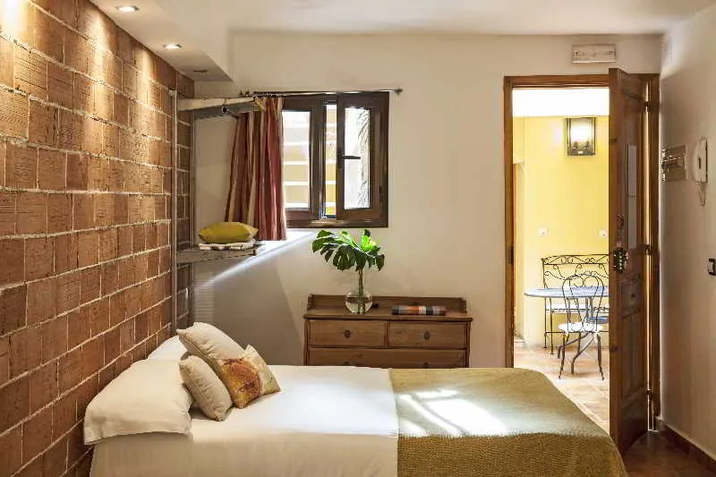 STUDIO STANDARD Room, AinB Las Ramblas-Guardia Apartments, Barcelona