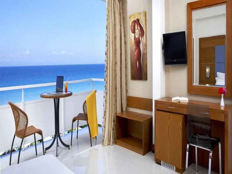 FAMILY ROOM POOL VIEW Room, Sunshine Rhodes, Rhodes