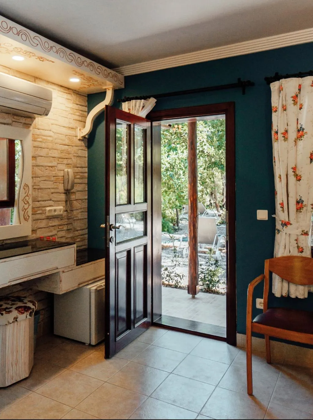 BUNGALOW CAPACITY 4 Room, Azur Hotel Çral, Antalya