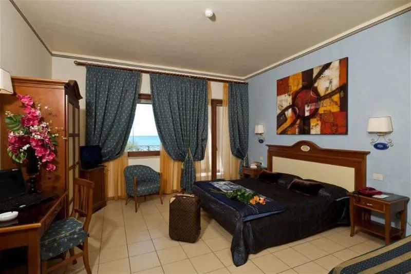 Room, Riva del Sole, Palermo