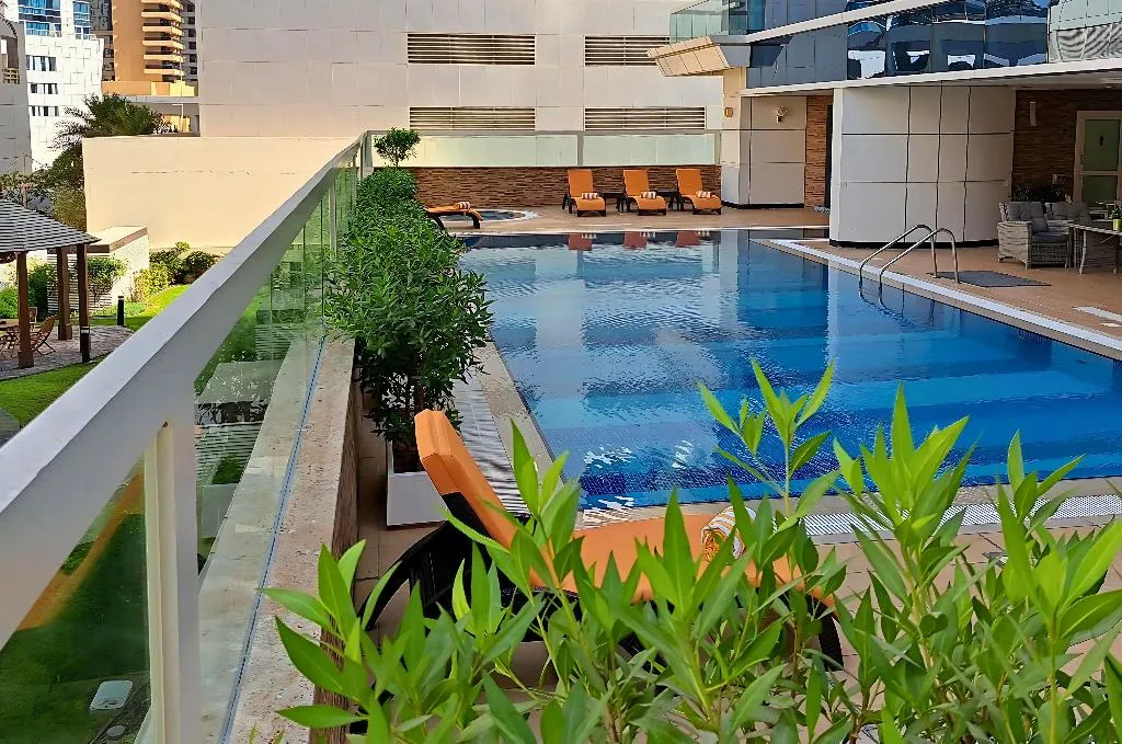 Pool, Barceló Residences Dubai Marina, Dubai