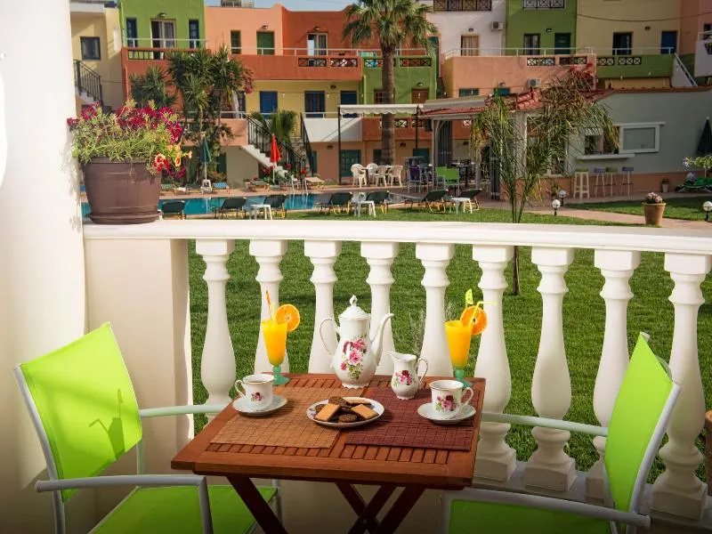 APARTMENT CAPACITY 5 Room, King Village, Crete