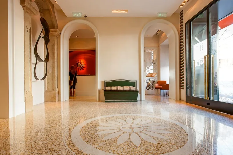 Lobby, Bairro Alto, Lisbon