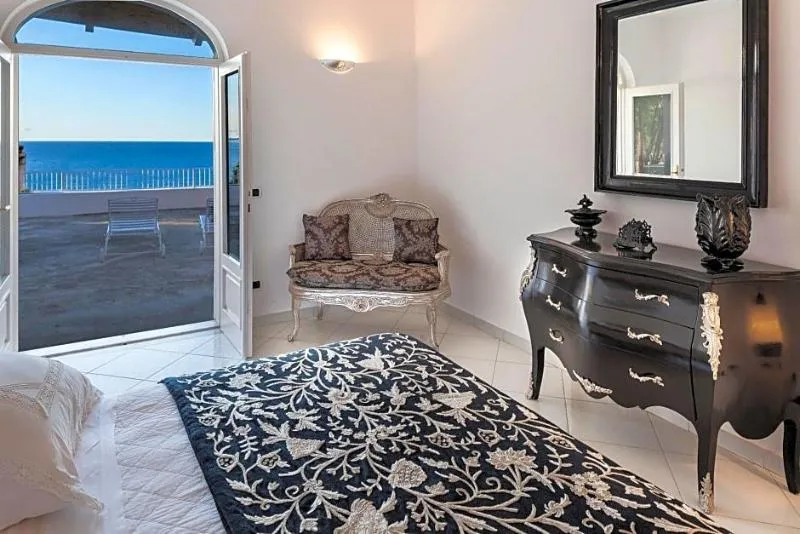Room, La Villa Resort Spa, Naples