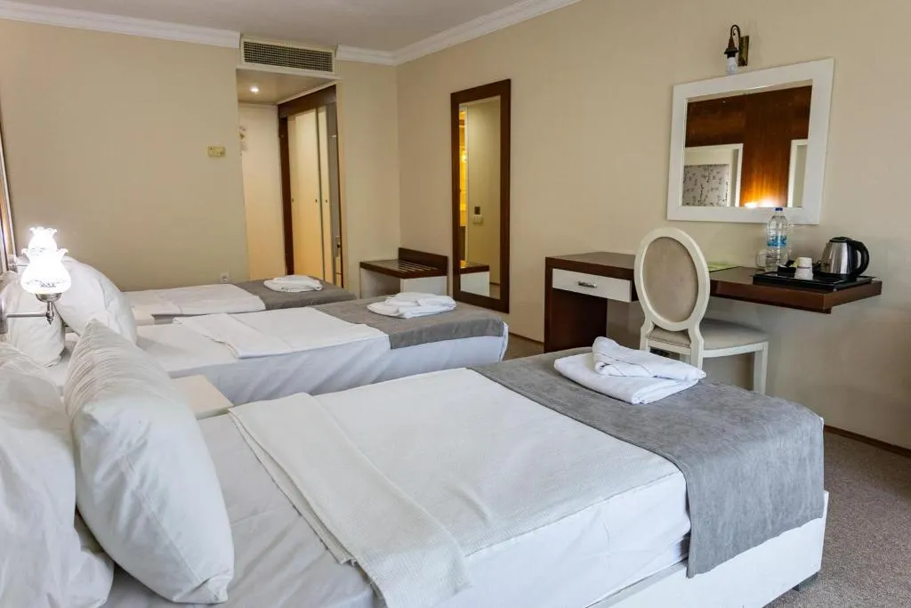 Double or Twin DELUXE TWO BEDS Room, Sentinus Beach Hotel, Izmir