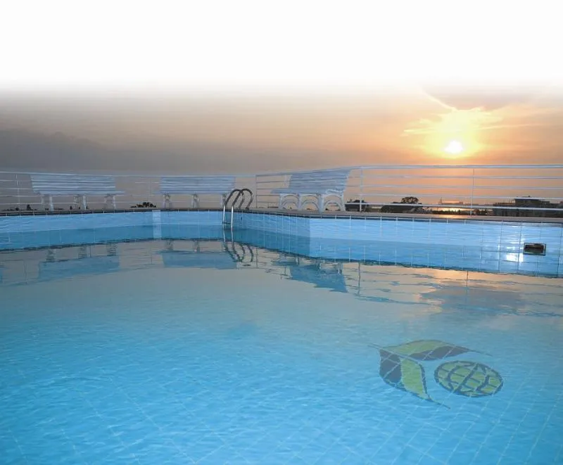 Pool, Emmantina, Athens