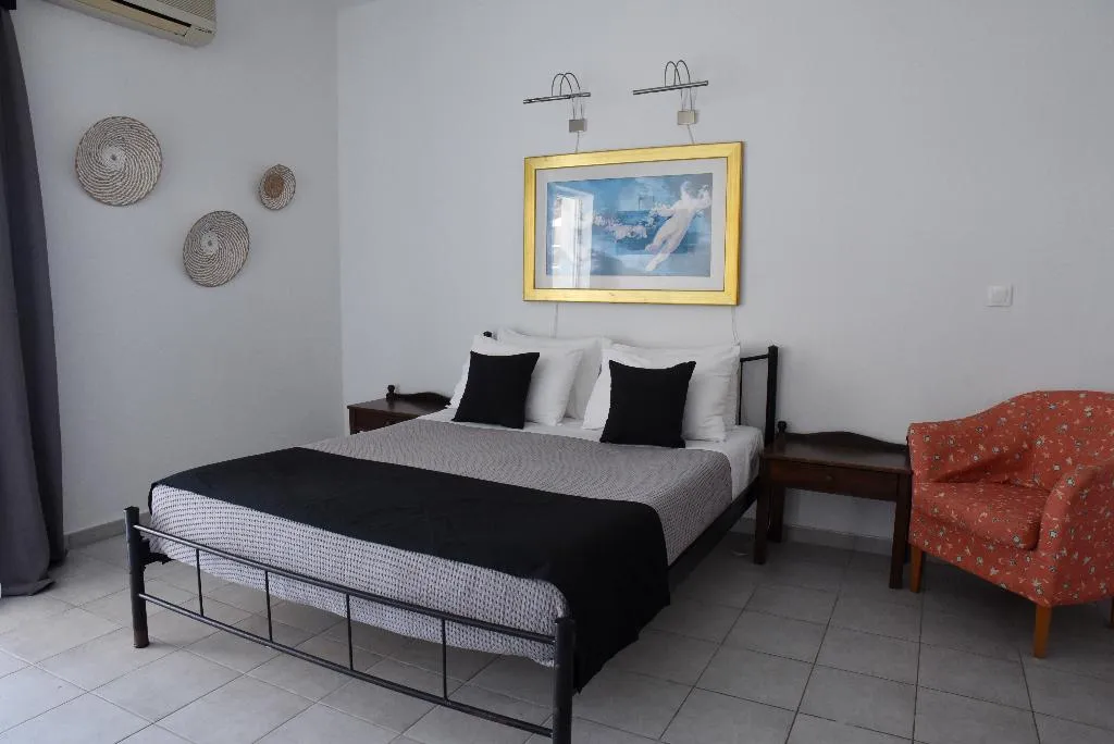 DOUBLE GARDEN VIEW Room, Rebecca's Village, Corfu