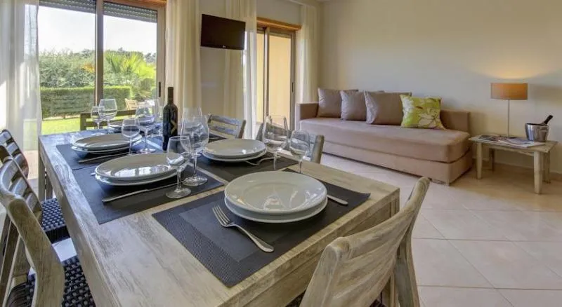 VILLA TWO BEDROOMS Room, Pinheiros da Balaia Villas, Algarve