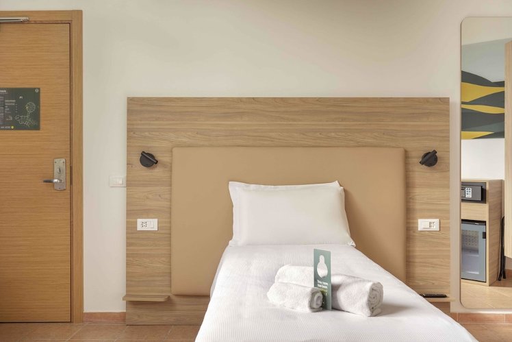 B B Hotel Pomezia Roma, Rome