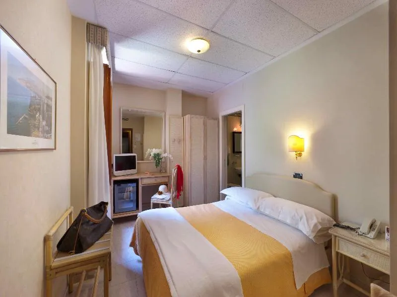 SINGLE STANDARD Room, Rivage Hotel, Naples