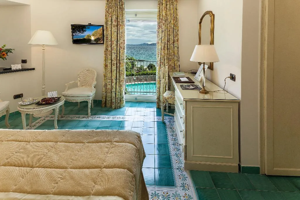 Double or Twin COMFORT SEA VIEW Room, Punta Molino Beach Resort & SPA, Naples