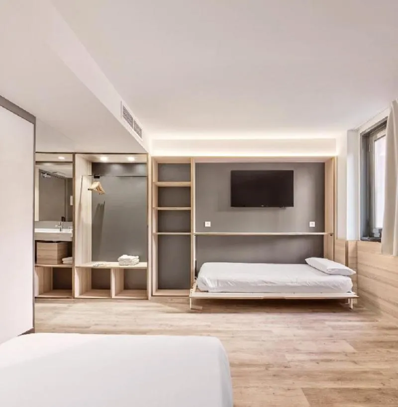 TRIPLE STANDARD Room, Lami, Barcelona