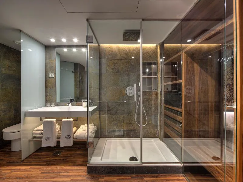 DOUBLE SINGLE USE STANDARD Room, Gran Derby Suites, Barcelona
