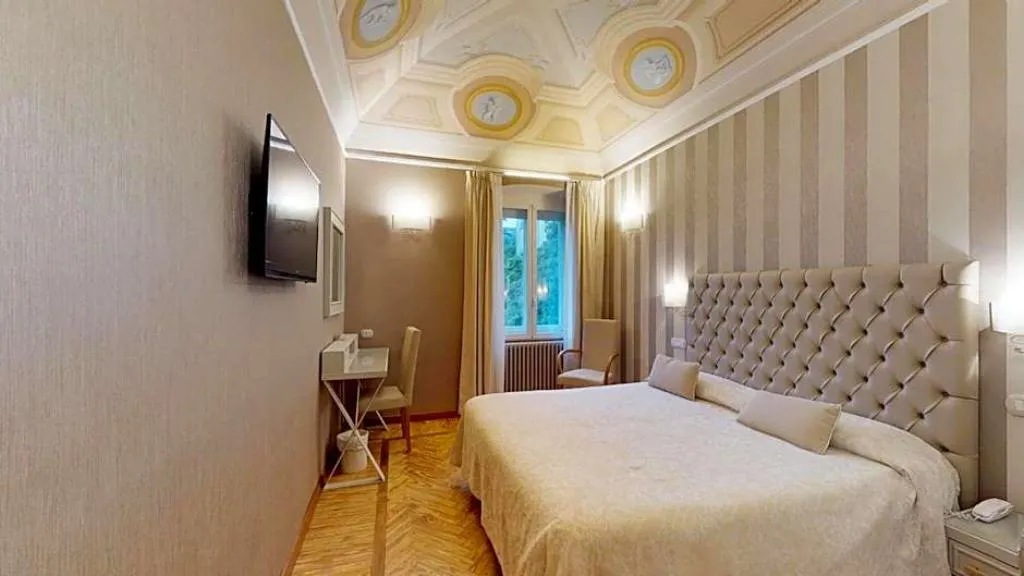 TRIPLE DELUXE Room, Hotel Metropole, Cagliari