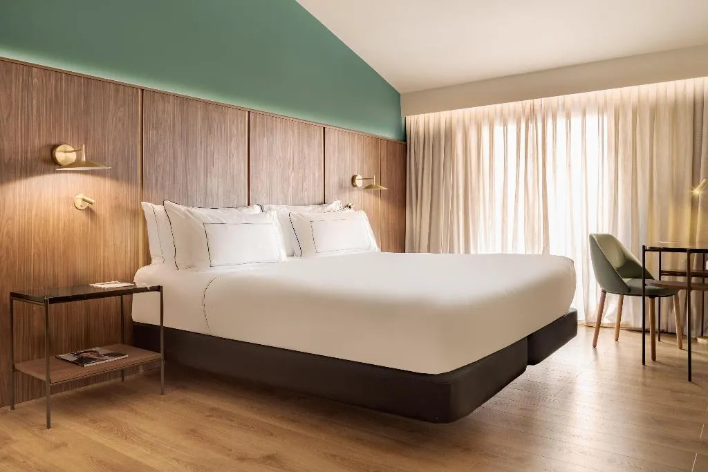 SUITE STANDARD Room, Melia Milano, Milan