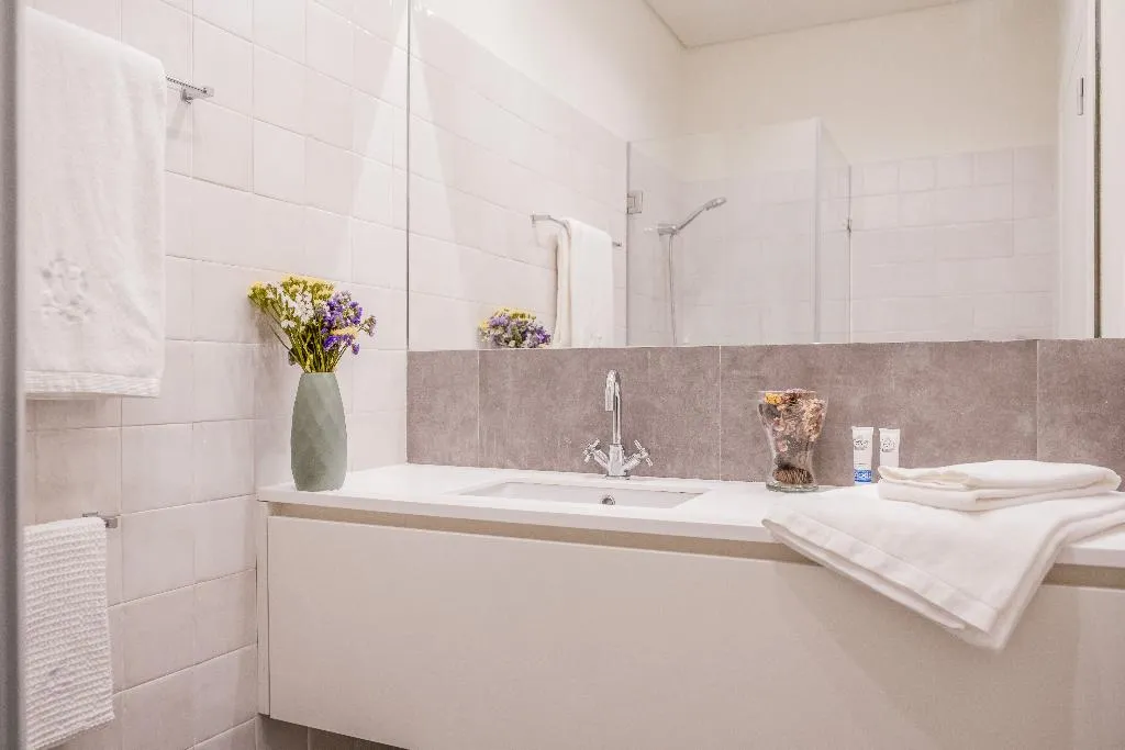 Double or Twin STANDARD Room, Eighteen21 Houses - Quinta Velha, Lisbon