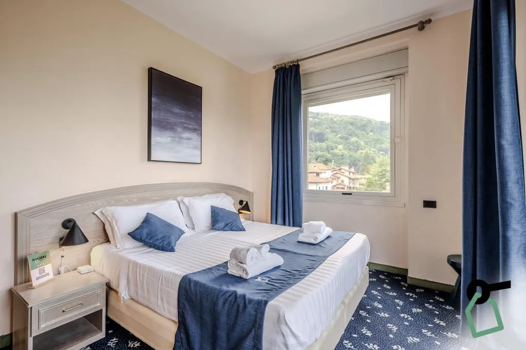 Double or Twin COMFORT Room, Hotiday Room Collection - Stresa, Milan