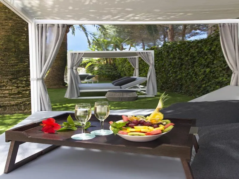 Terrace, Cosmopolitan, Majorca