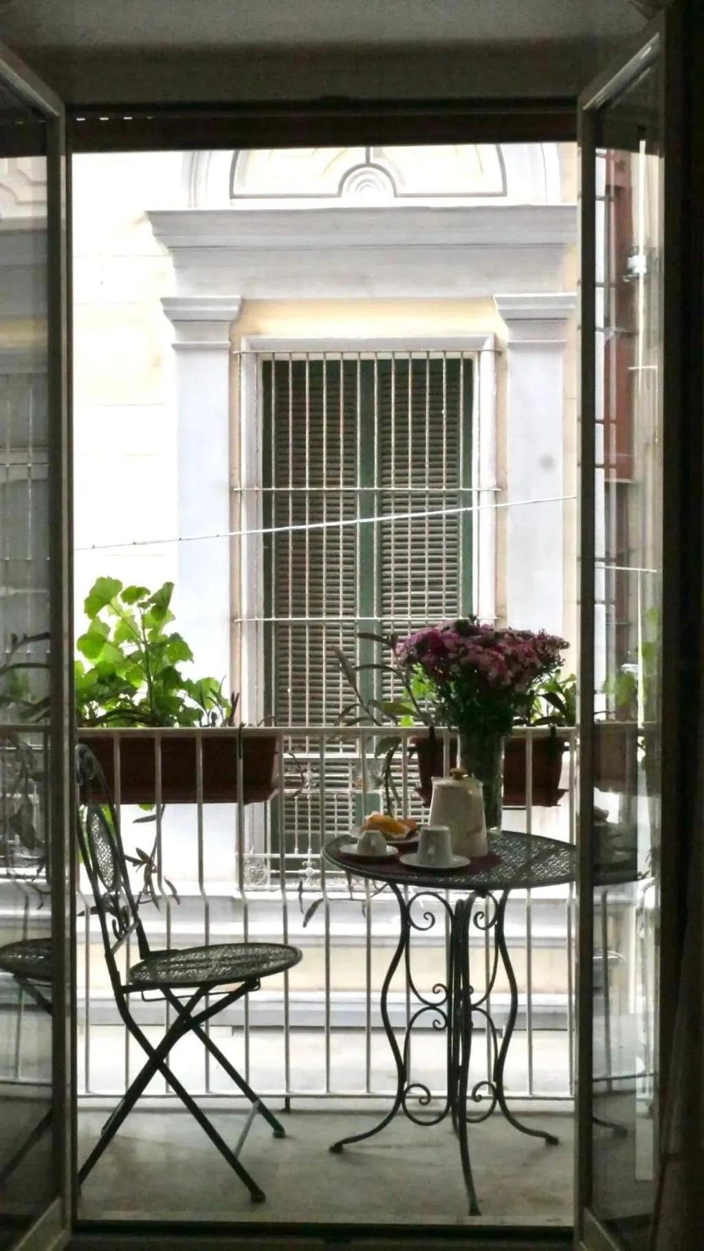 DOUBLE STANDARD Room, Cappella Vecchia 11, Naples