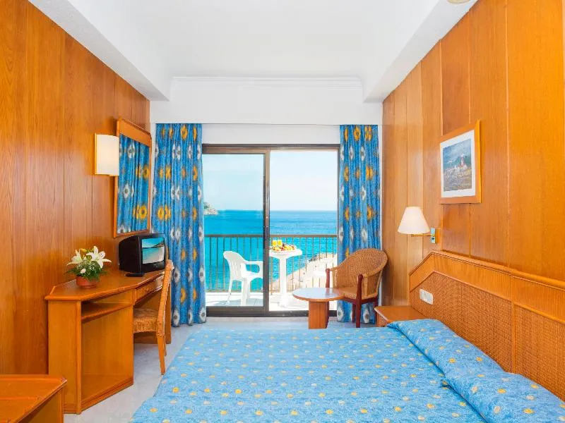 Room, HSM Regana, Majorca