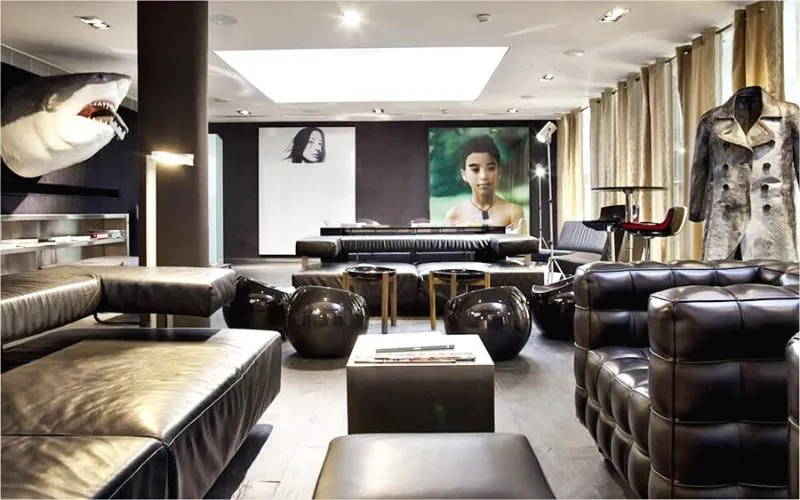 Lobby, HM Jaime III, Majorca