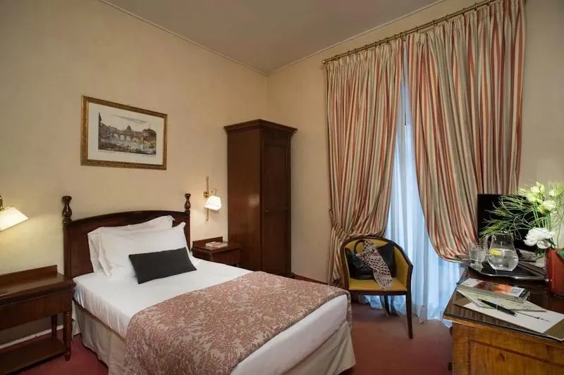 SINGLE STANDARD Room, Colonna Palace, Rome