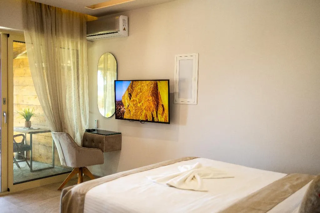 DOUBLE STANDARD Room, Sanimar By Mono Alex, Thessaloniki