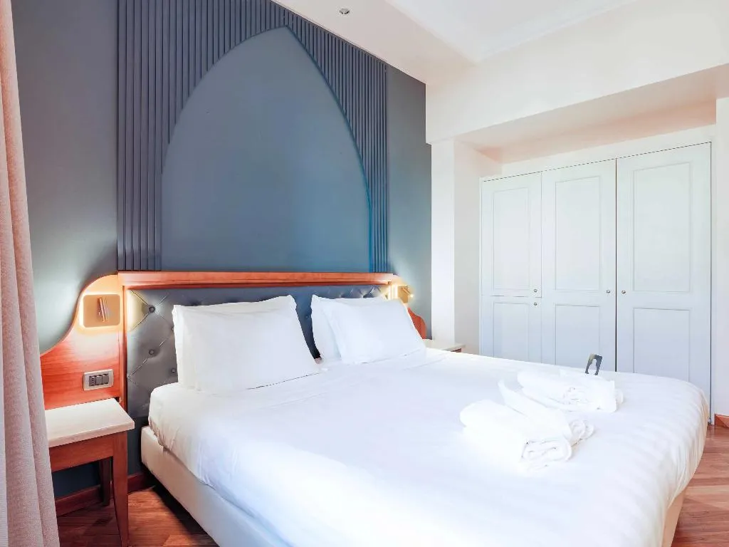 Double or Twin SUPERIOR Room, B&B Hotel Firenze Laurus Al Duomo, Florence