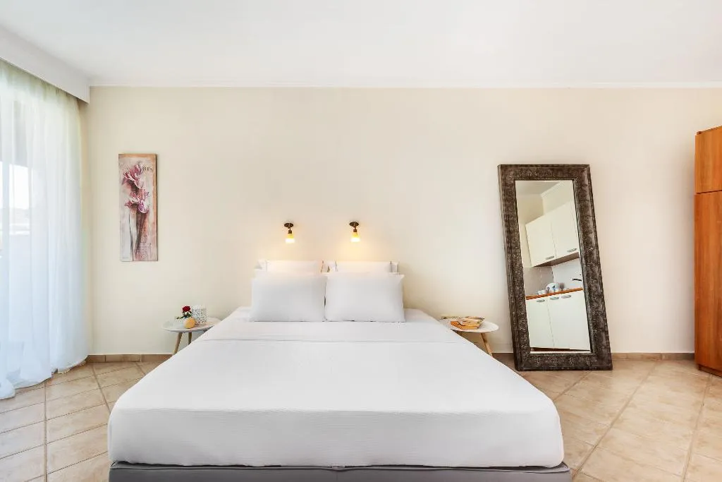 JUNIOR SUITE STANDARD Room, Hesperides Hotel, Halkidiki