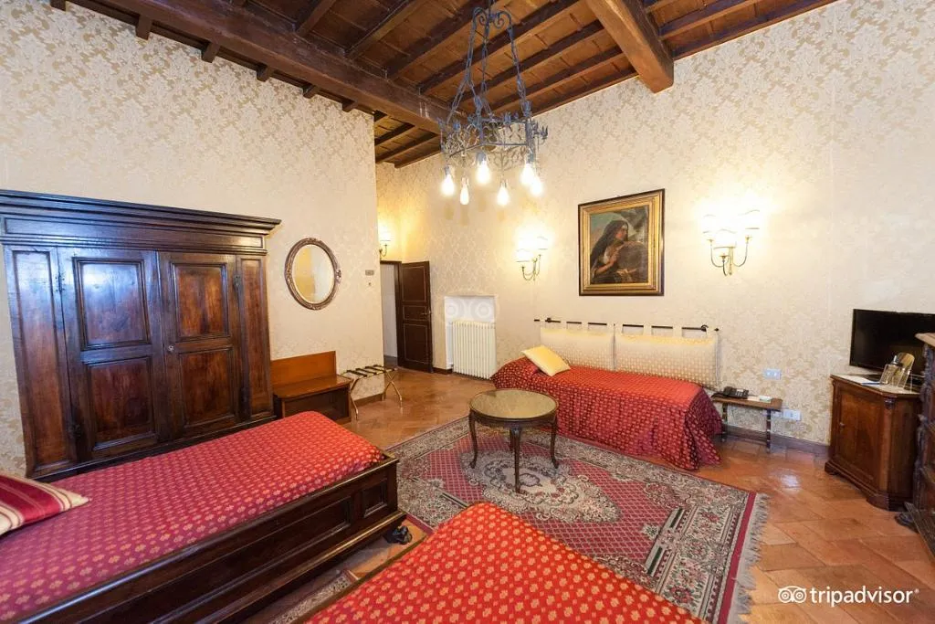 TRIPLE ONE BEDROOM Room, Monna Lisa, Florence