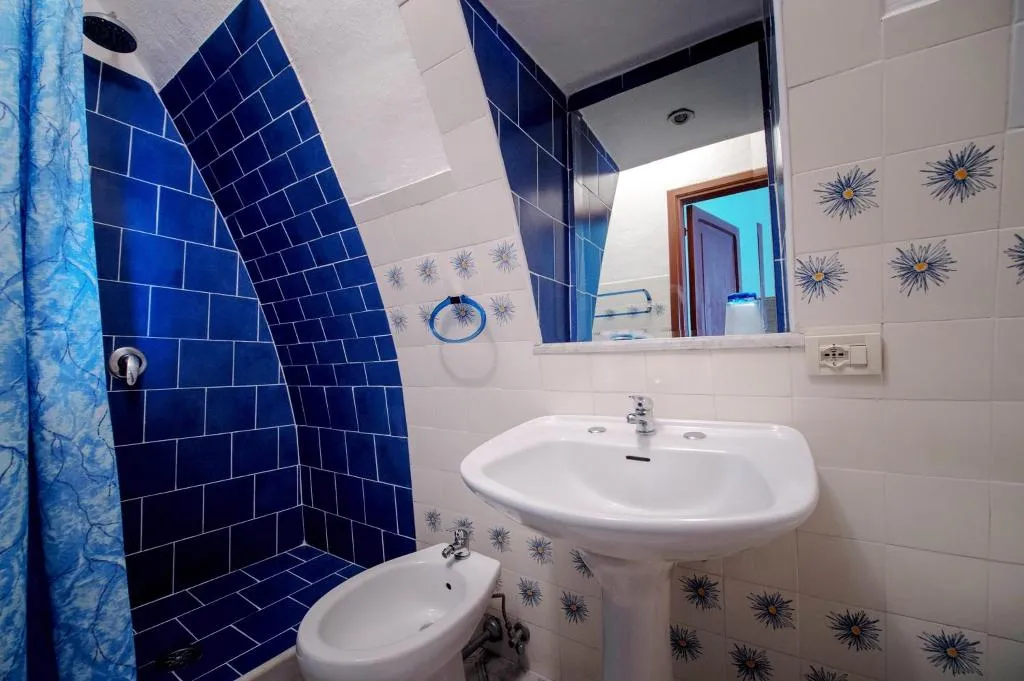 APARTMENT STANDARD Room, Marina del Cantone Chalet, Naples