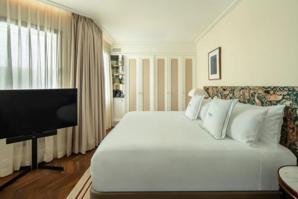 DOUBLE SINGLE USE PREMIUM KING BED Room, Bless Hotel Madrid, a member of The Leading Hotels, Madrid