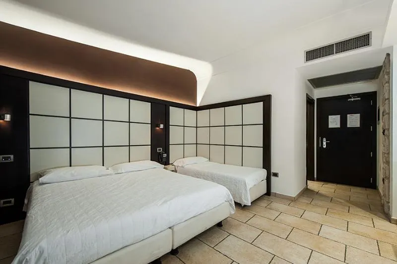 QUADRUPLE STANDARD Room, Hotel Testani, Rome