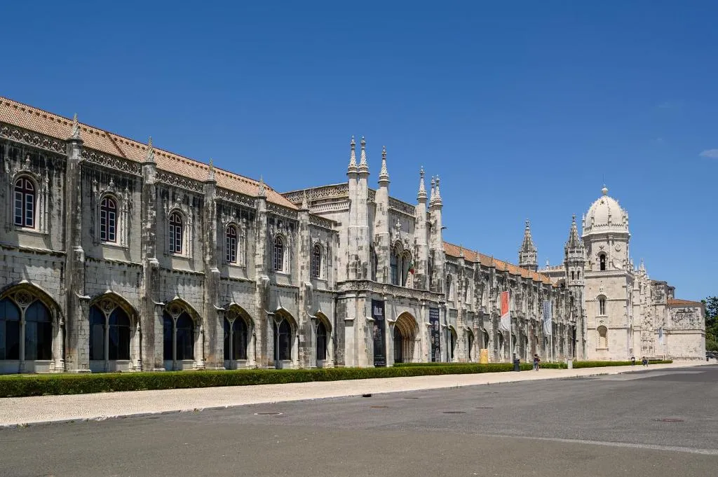 General view, Terrace Lisbon Hostel, Lisbon